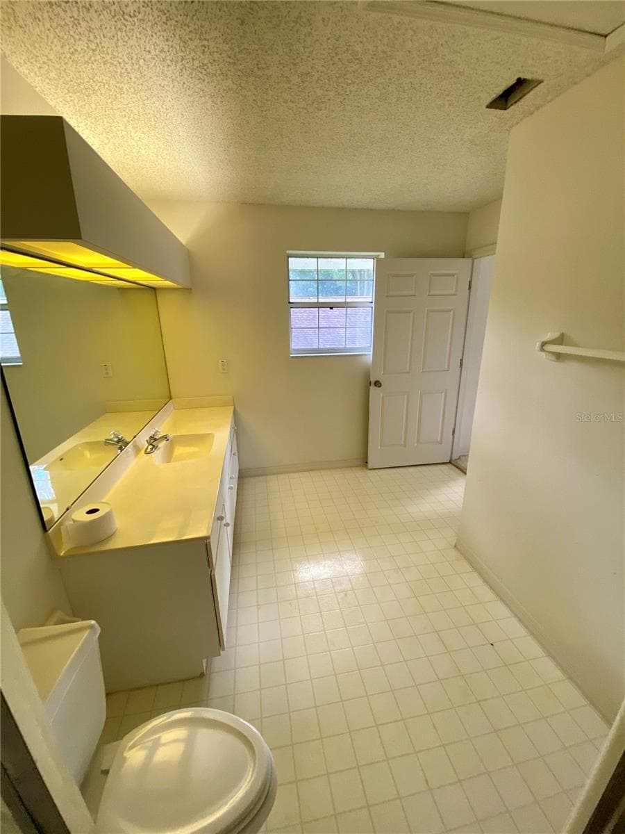 101 BRAEBURN CIRCLE — photo 19 of 24