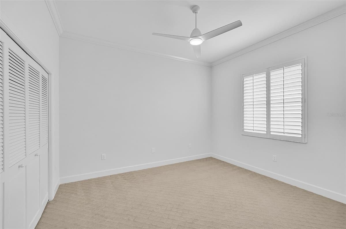 909 MACEWEN DRIVE — photo 31 of 62
