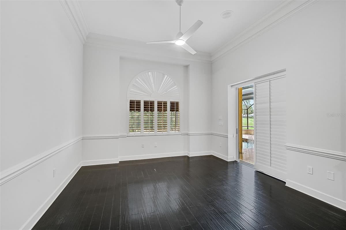 909 MACEWEN DRIVE — photo 26 of 62