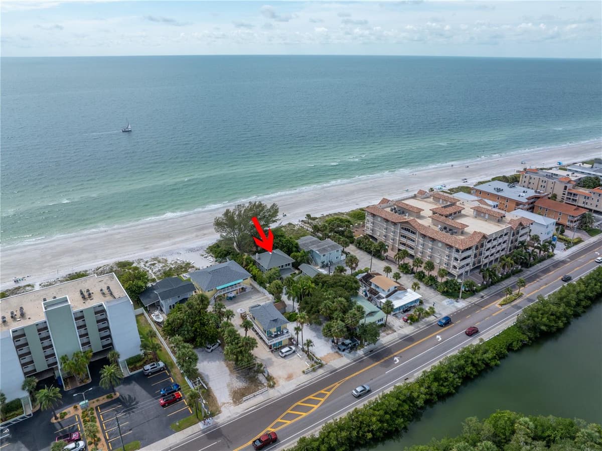 516 GULF BOULEVARD — photo 84 of 97