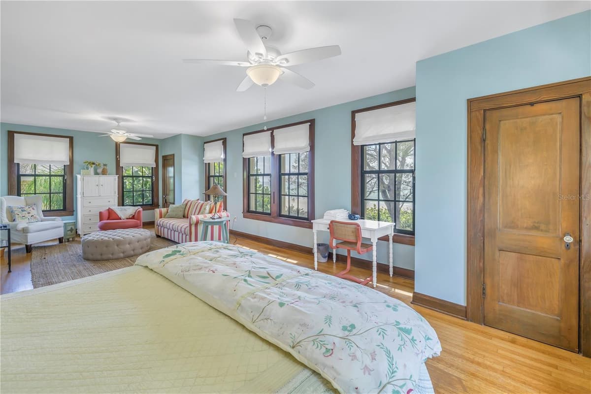 516 GULF BOULEVARD — photo 43 of 97