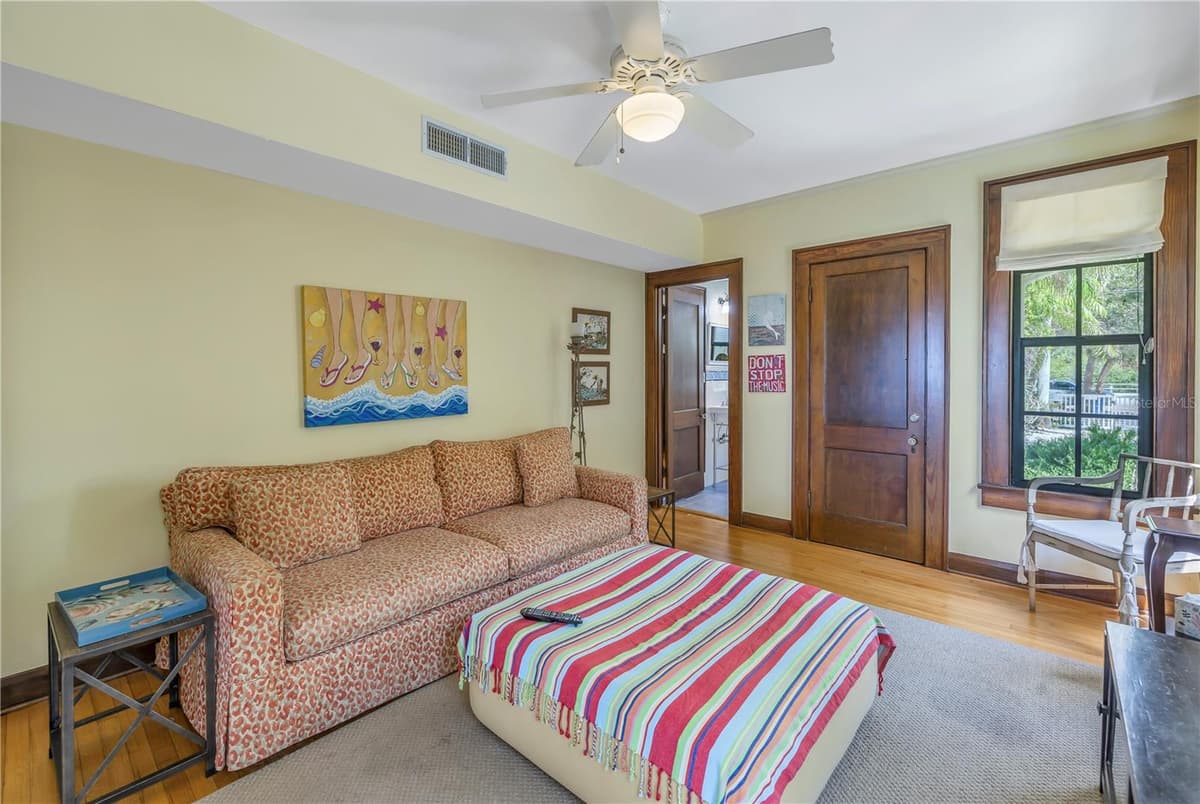 516 GULF BOULEVARD — photo 25 of 97