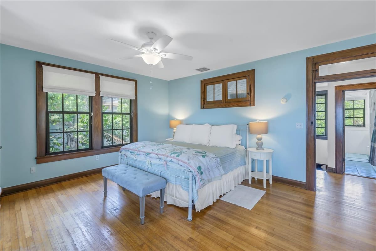 516 GULF BOULEVARD — photo 40 of 97
