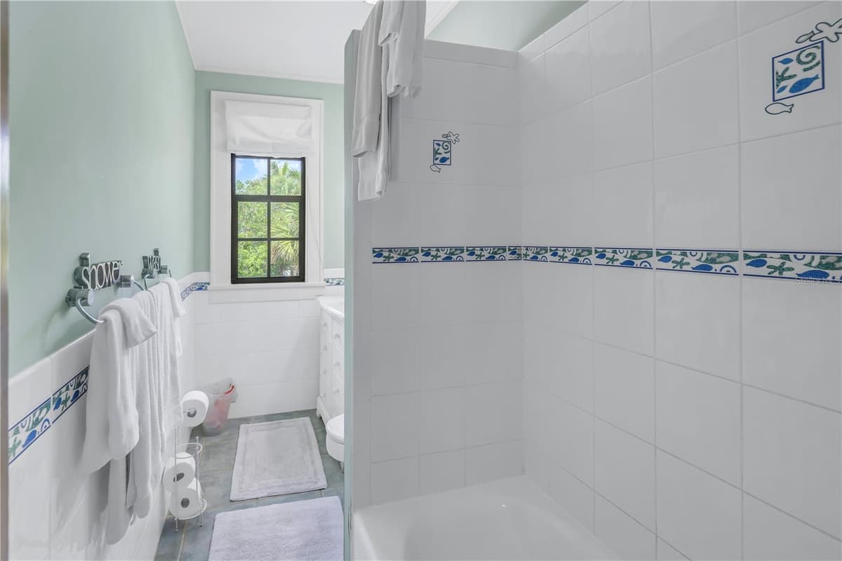 516 GULF BOULEVARD — photo 46 of 97