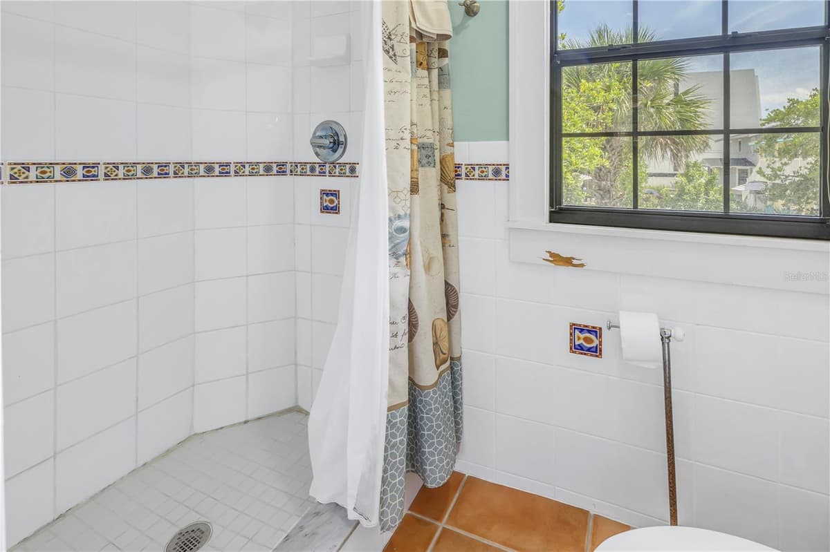 516 GULF BOULEVARD — photo 76 of 97