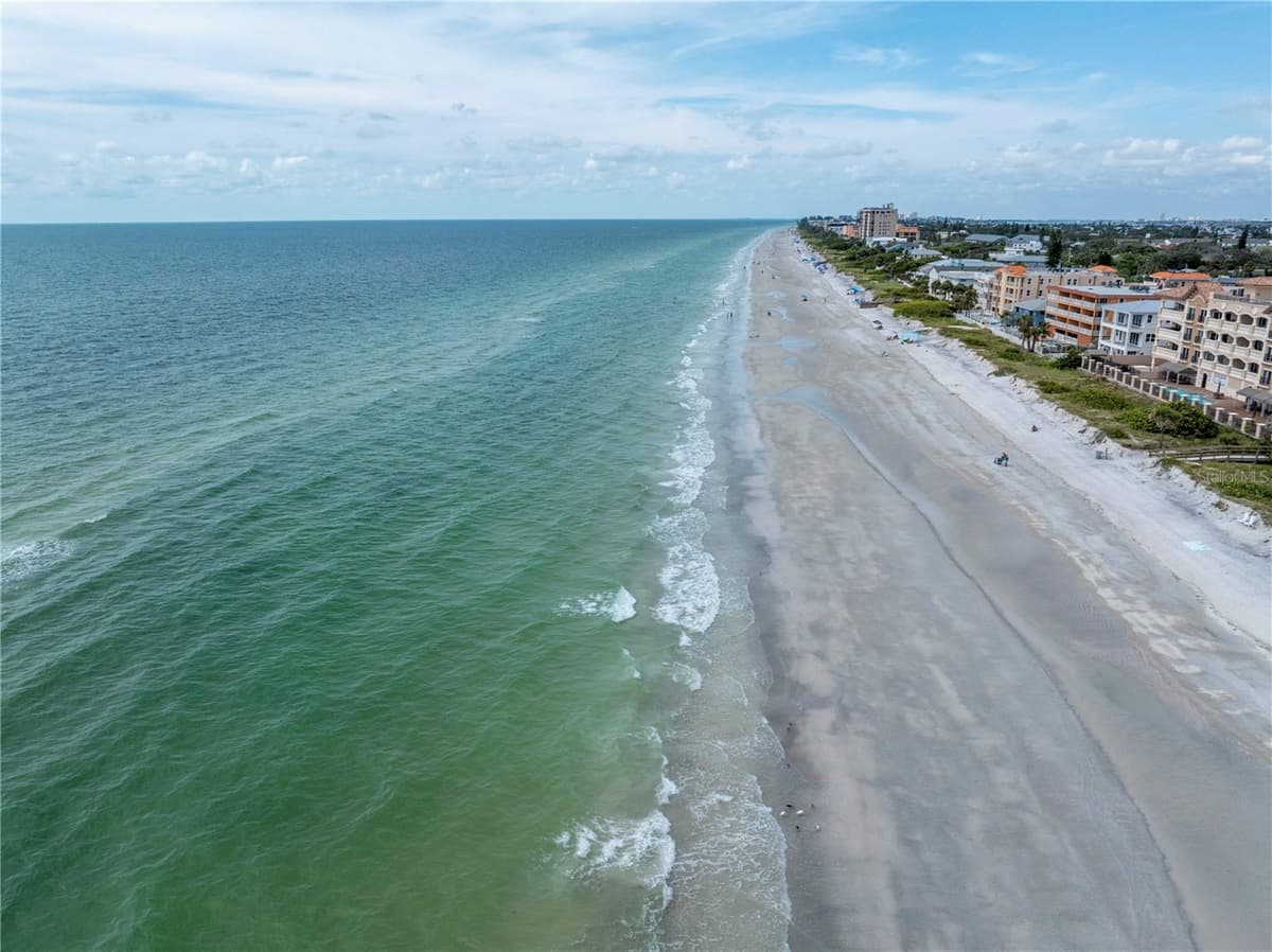 516 GULF BOULEVARD — photo 93 of 97