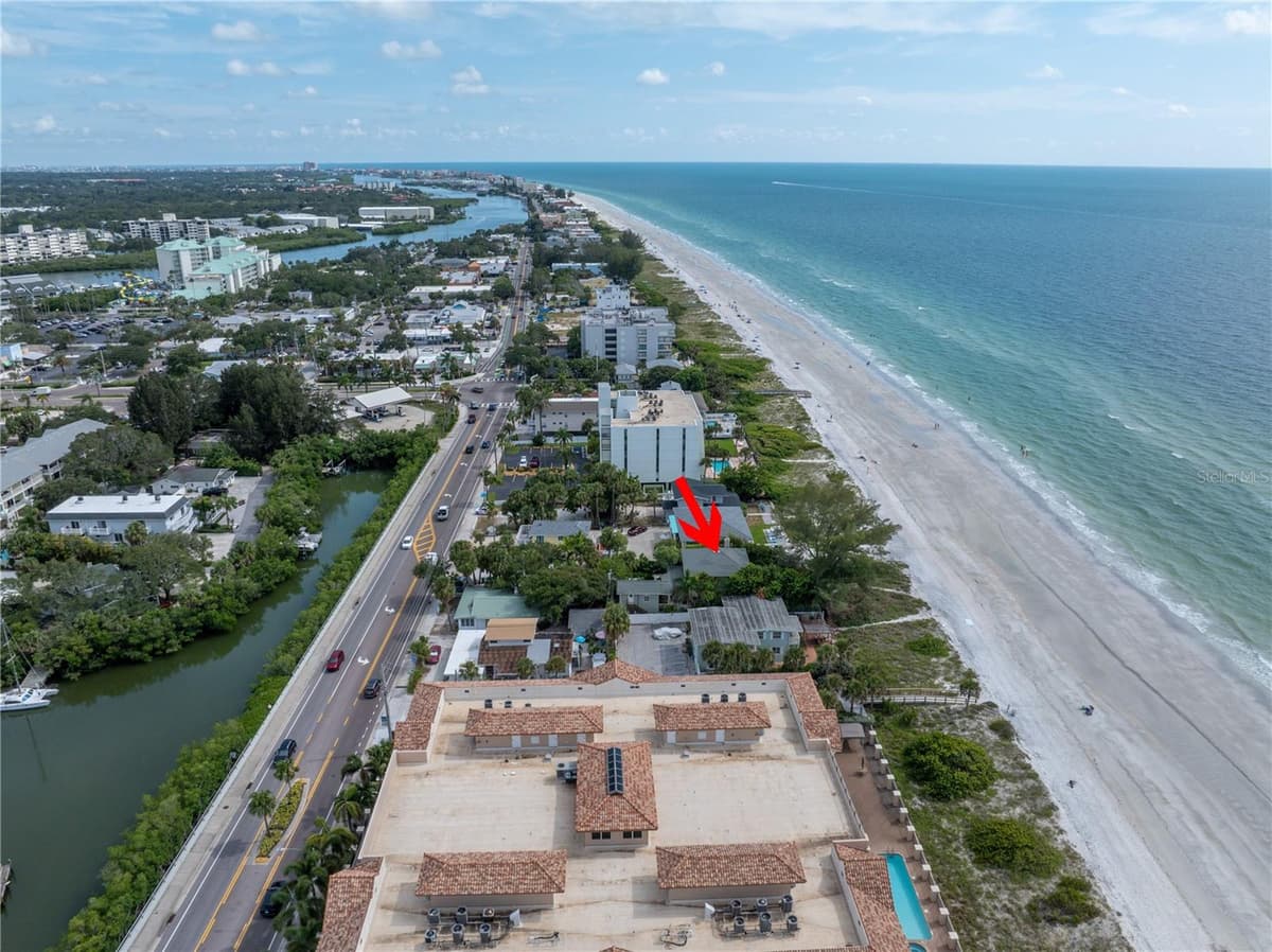 516 GULF BOULEVARD — photo 87 of 97