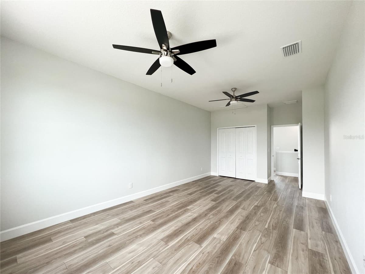 5240 WILLOW LAKE COURT — photo 25 of 35