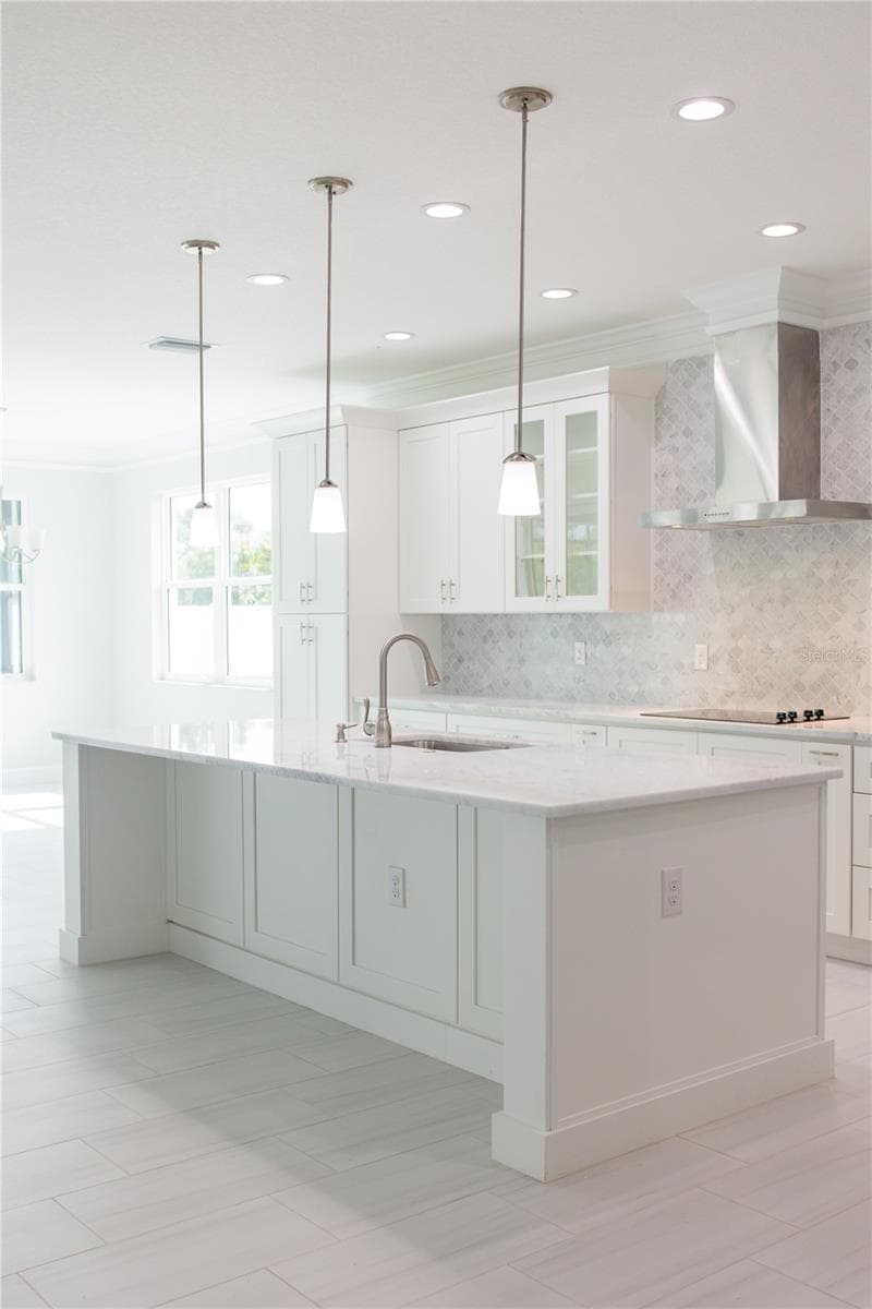 5240 WILLOW LAKE COURT — photo 10 of 35