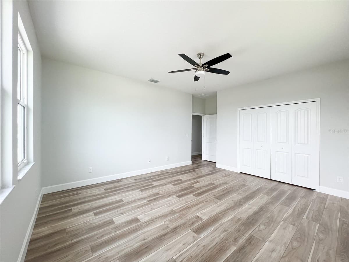 5240 WILLOW LAKE COURT — photo 32 of 35
