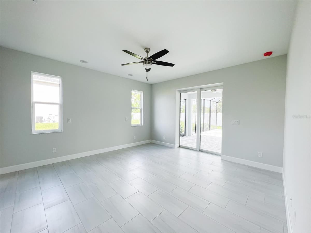 5240 WILLOW LAKE COURT — photo 18 of 35
