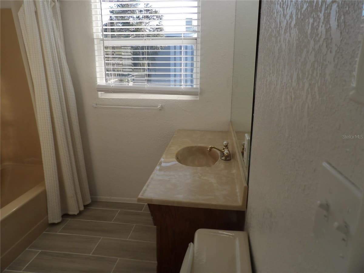 14975 1ST STREET — photo 13 of 33