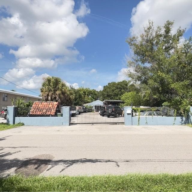 4420 HALE AVENUE — photo 4 of 5