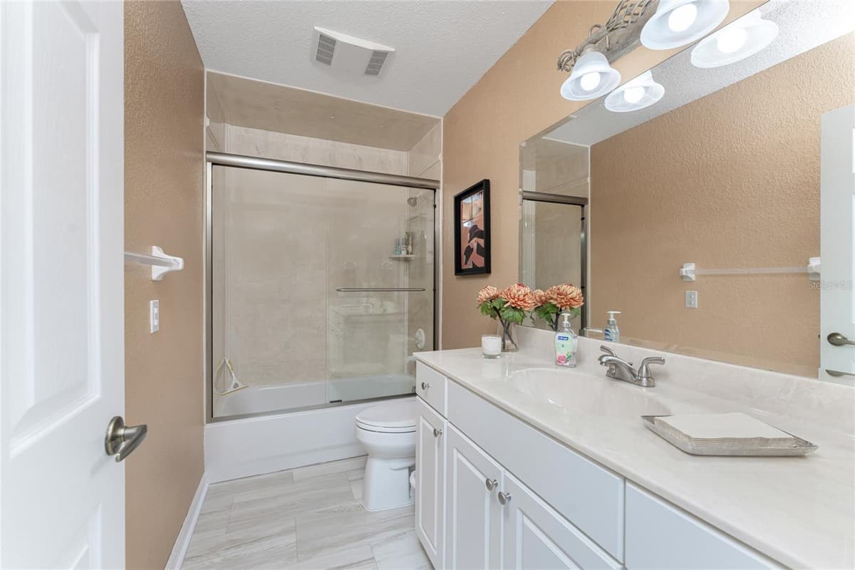 1250 MARION AVENUE — photo 31 of 64