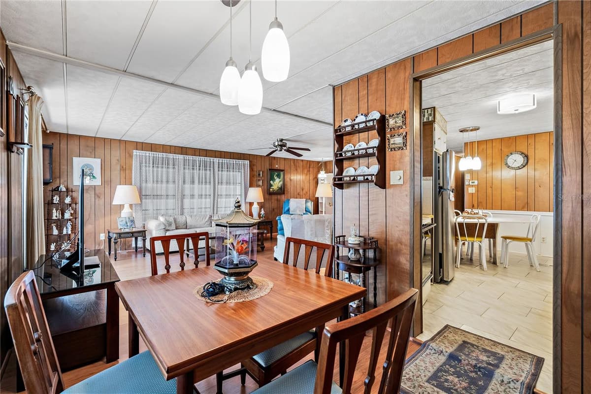 3410 SPANISH OAK TERRACE — photo 4 of 47