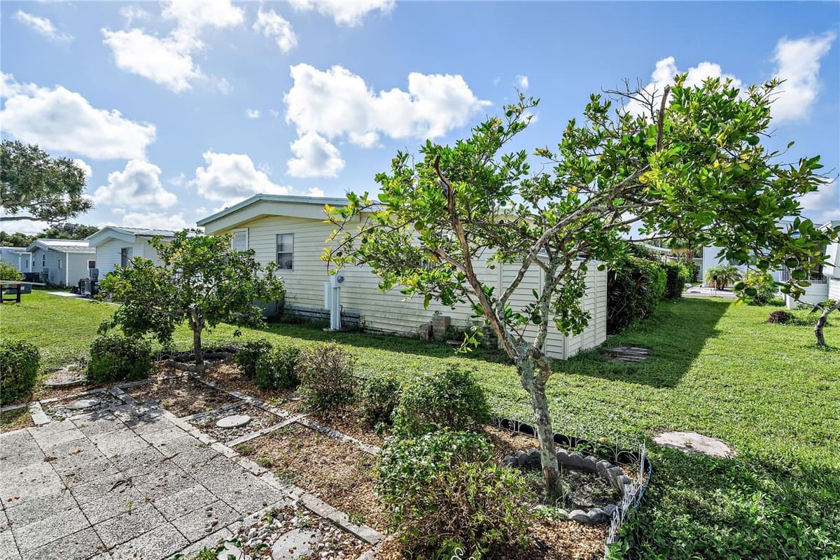 3410 SPANISH OAK TERRACE — photo 46 of 47