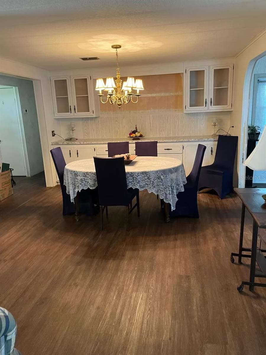727 FOREST LAKE — photo 5 of 28