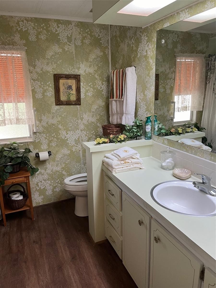 727 FOREST LAKE — photo 15 of 28