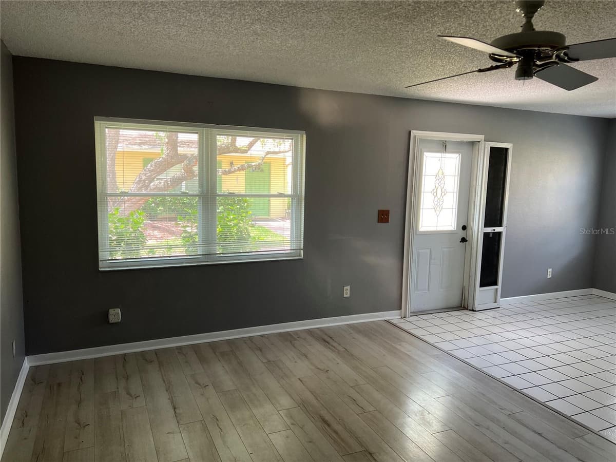 401 DORCHESTER PLACE — photo 8 of 54