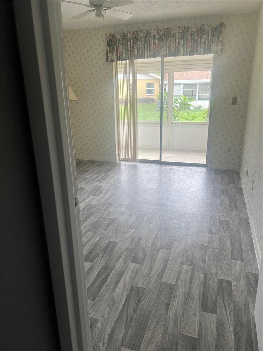 401 DORCHESTER PLACE — photo 10 of 54