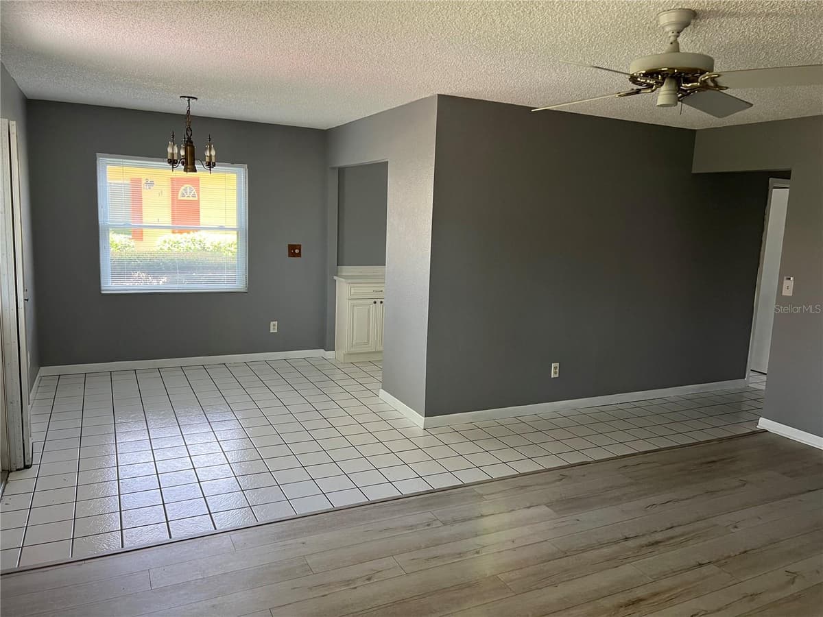 401 DORCHESTER PLACE — photo 5 of 54