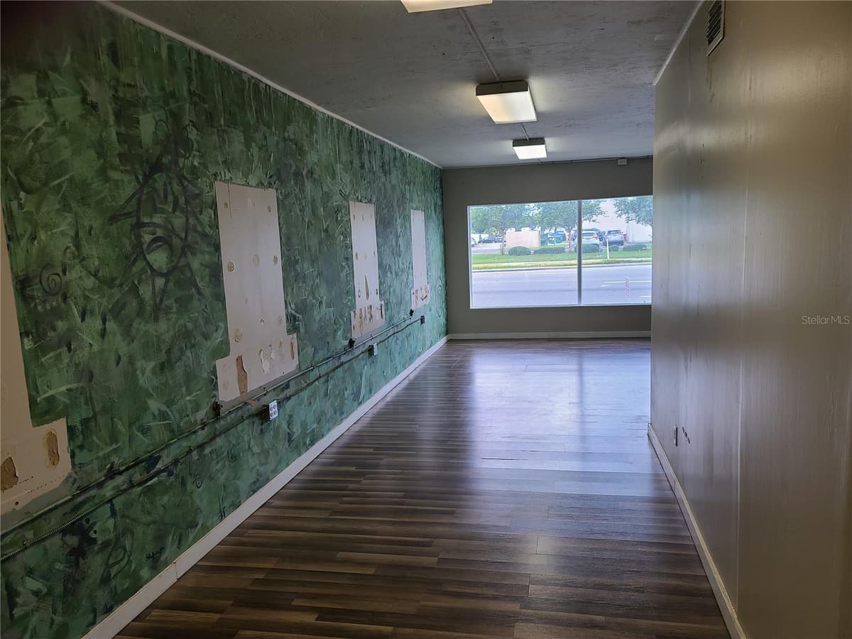4980 PARK BOULEVARD — photo 3 of 24