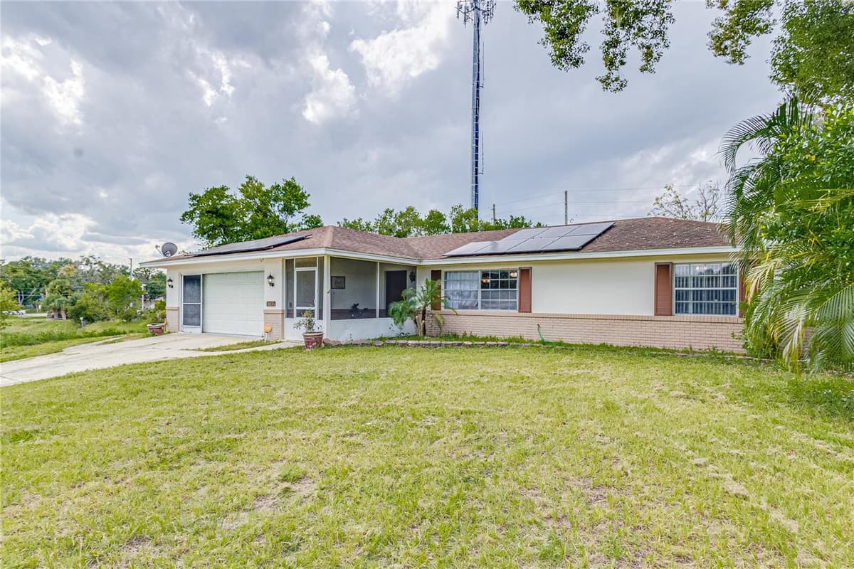 1522 GAINESVILLE DRIVE — photo 3 of 24