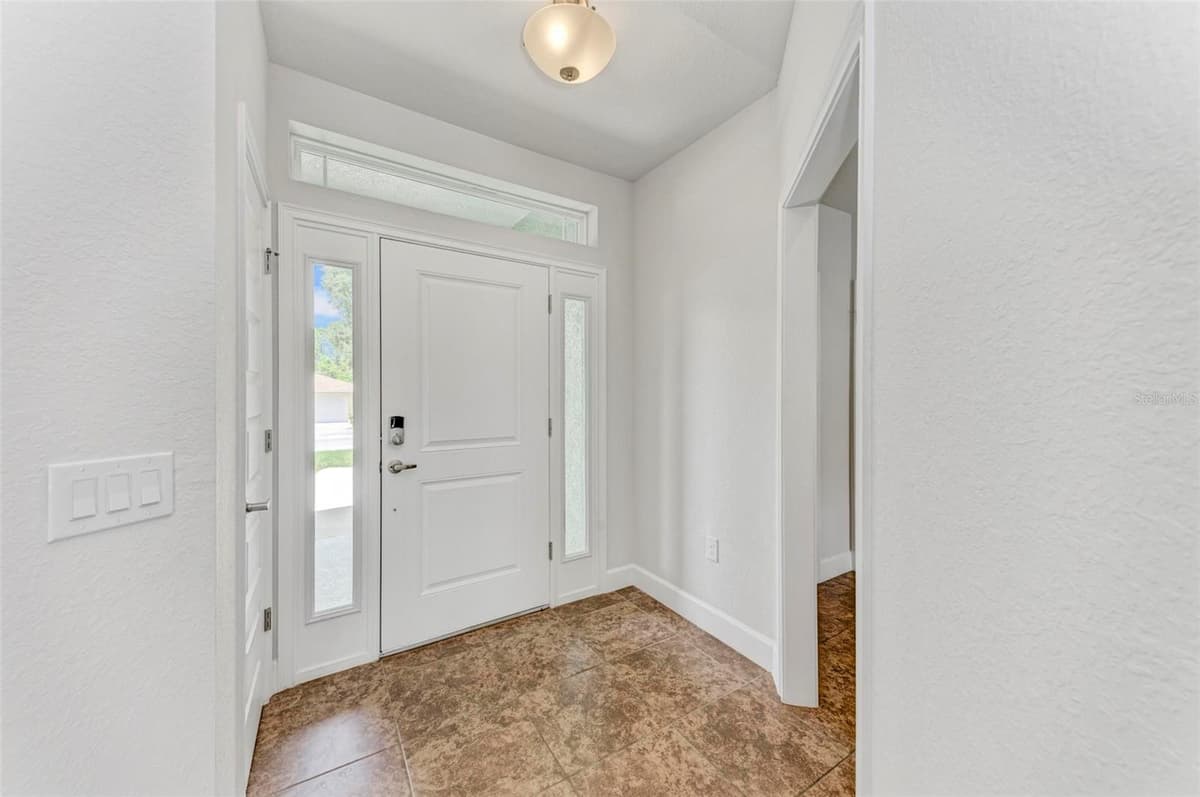 105 DARTMOUTH ROAD — photo 4 of 100