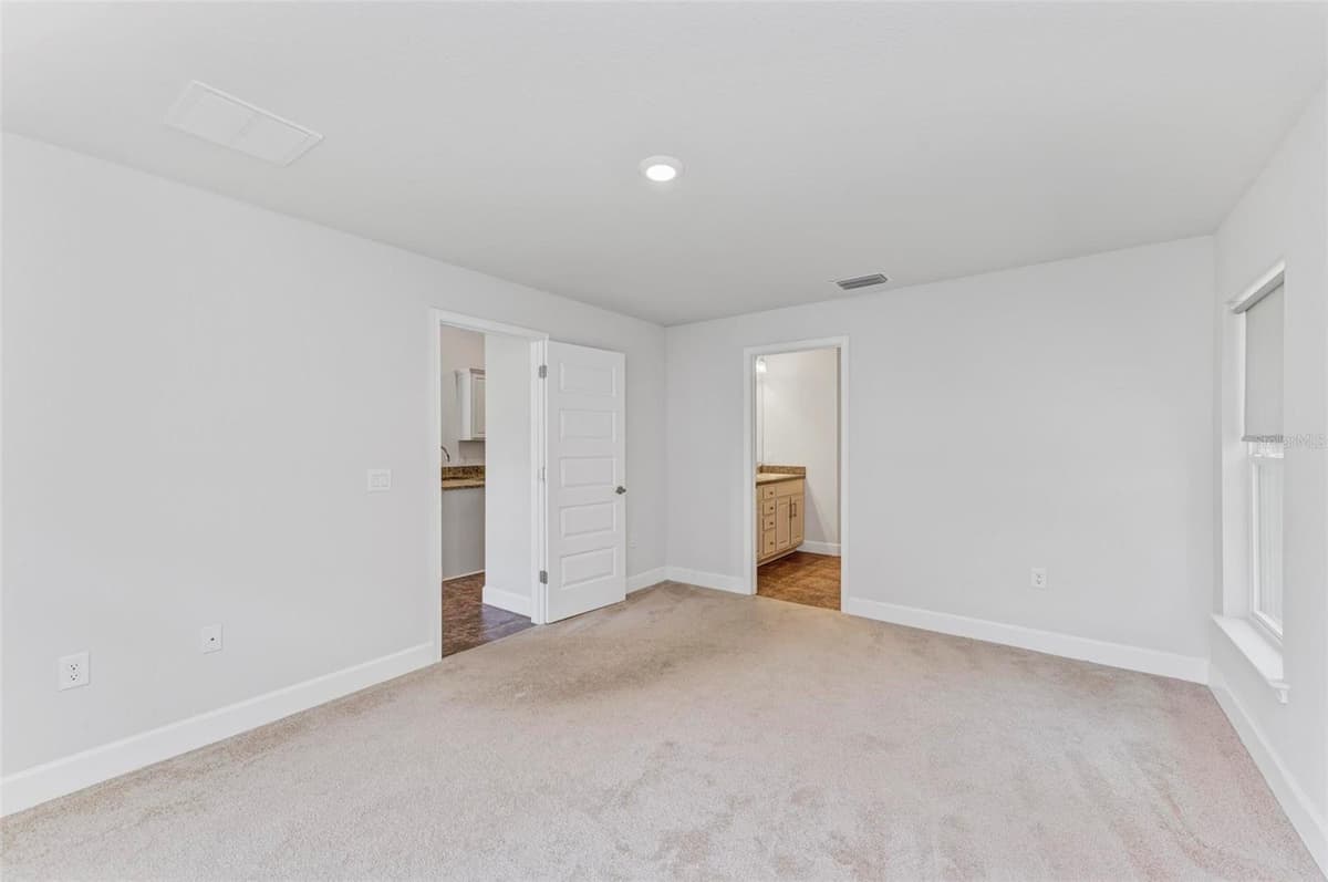 105 DARTMOUTH ROAD — photo 16 of 100