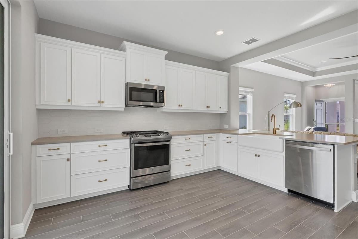 12760 BROOKGREEN STREET — photo 11 of 40