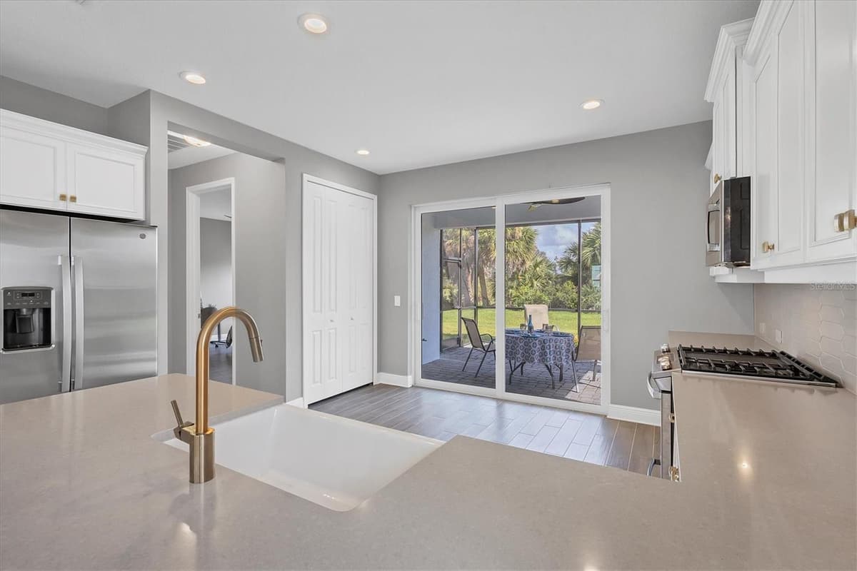 12760 BROOKGREEN STREET — photo 10 of 40