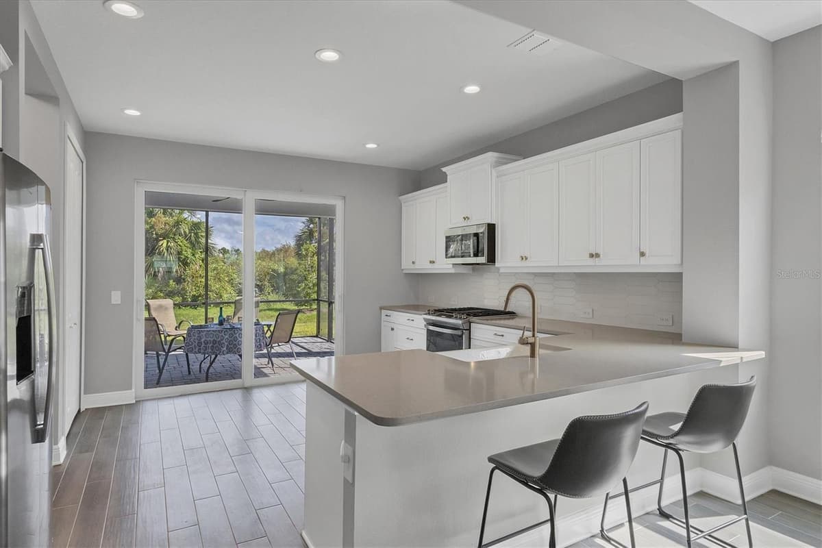 12760 BROOKGREEN STREET — photo 9 of 40