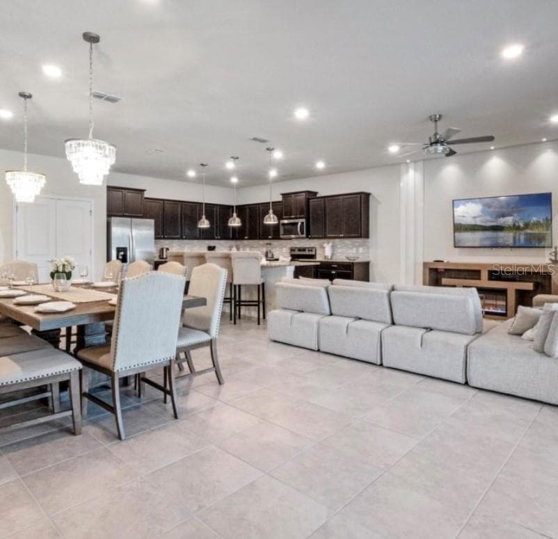 2031 LELANI CIRCLE — photo 4 of 29