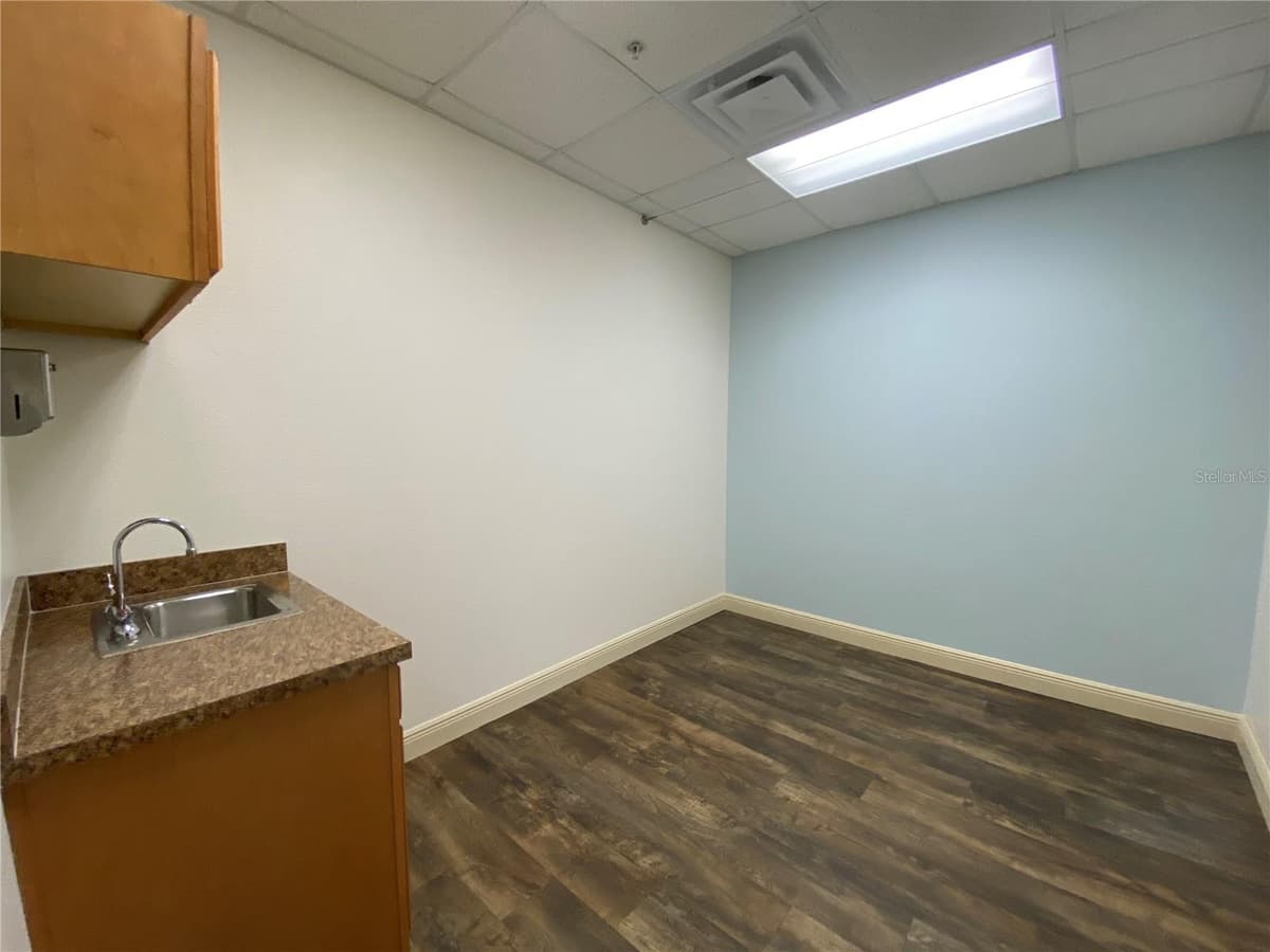 737 COUNTY ROAD 466 — photo 10 of 11