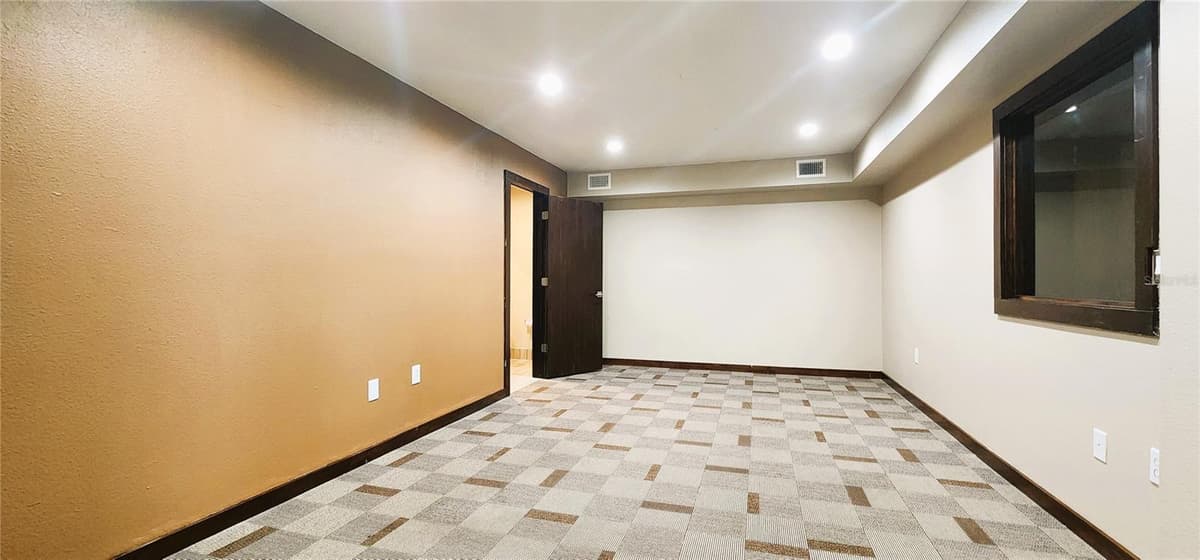 251 PARK AVENUE — photo 13 of 17