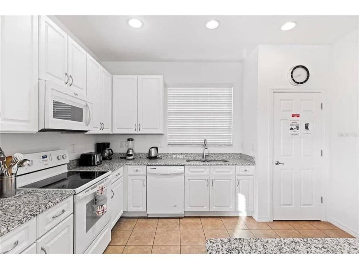 2654 ROSEMONT CIRCLE — photo 11 of 30