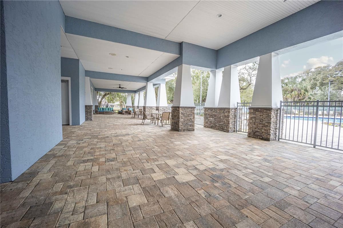 10611 GRAND OAKS BOULEVARD — photo 32 of 80