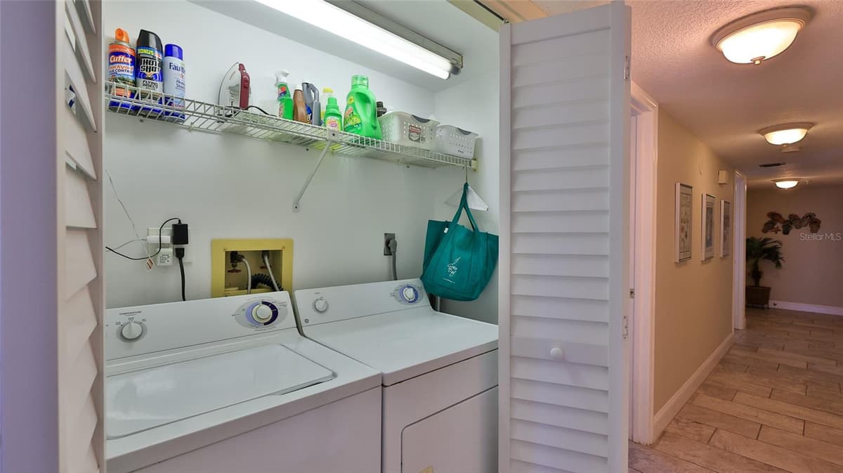 5207 ATLANTIC AVENUE — photo 15 of 57