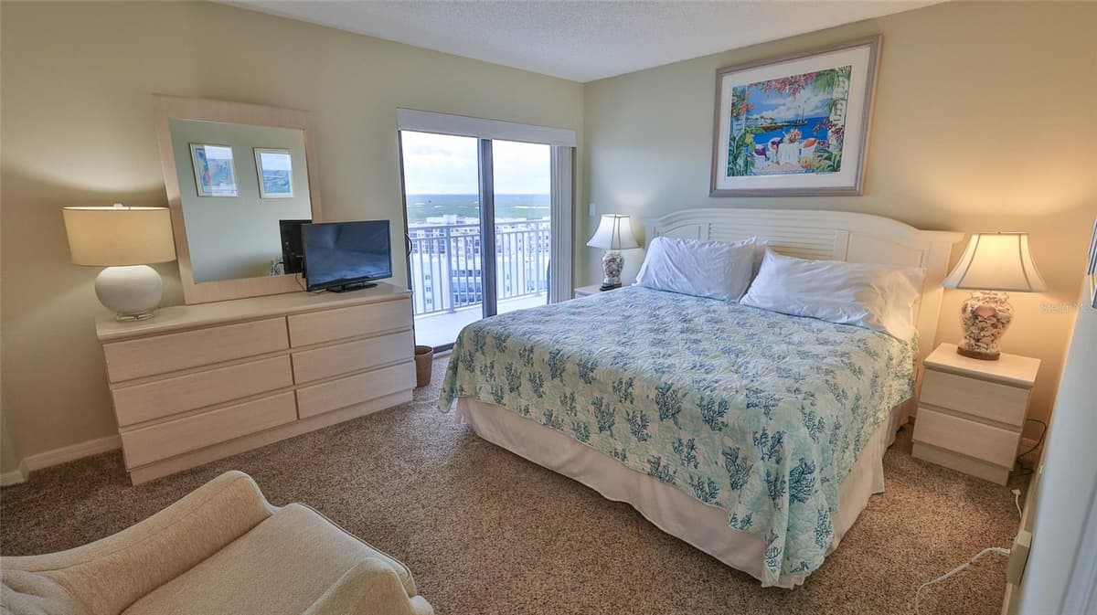 5207 ATLANTIC AVENUE — photo 17 of 57