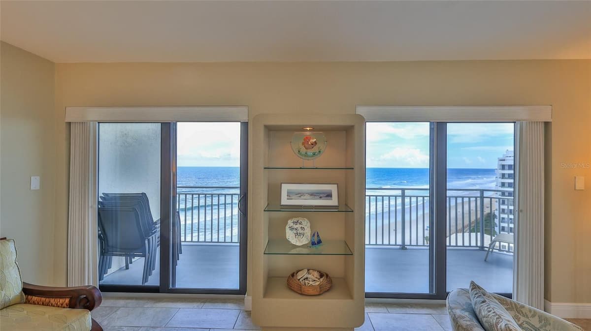 5207 ATLANTIC AVENUE — photo 9 of 57