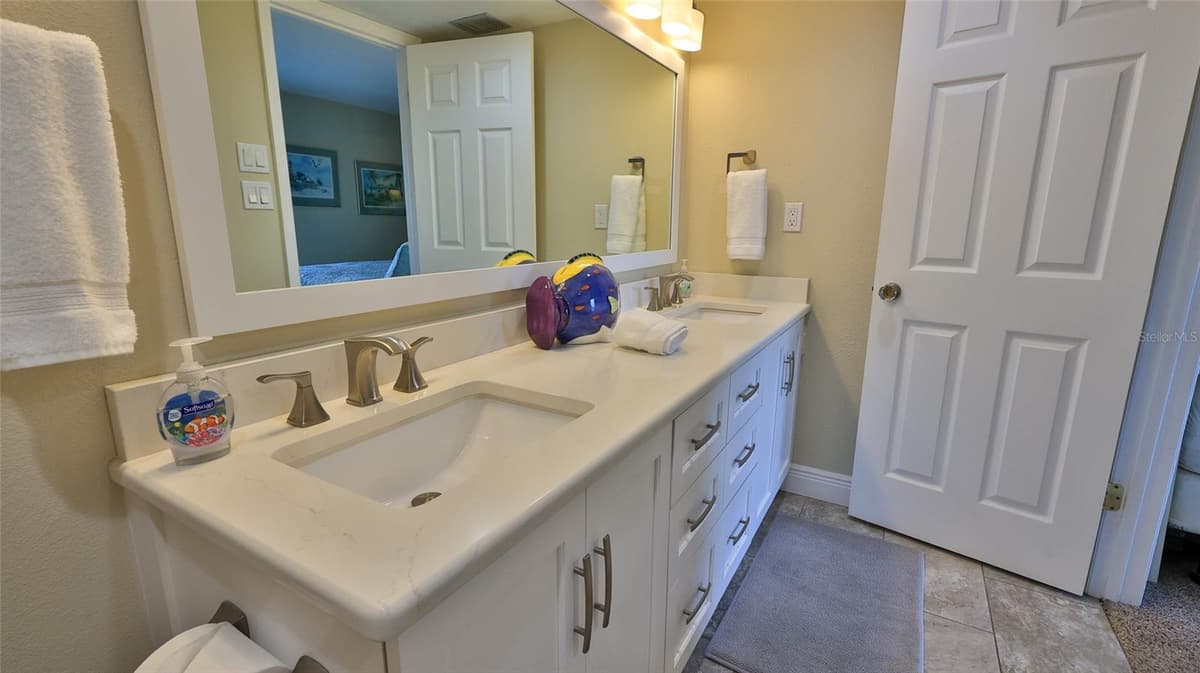 5207 ATLANTIC AVENUE — photo 22 of 57