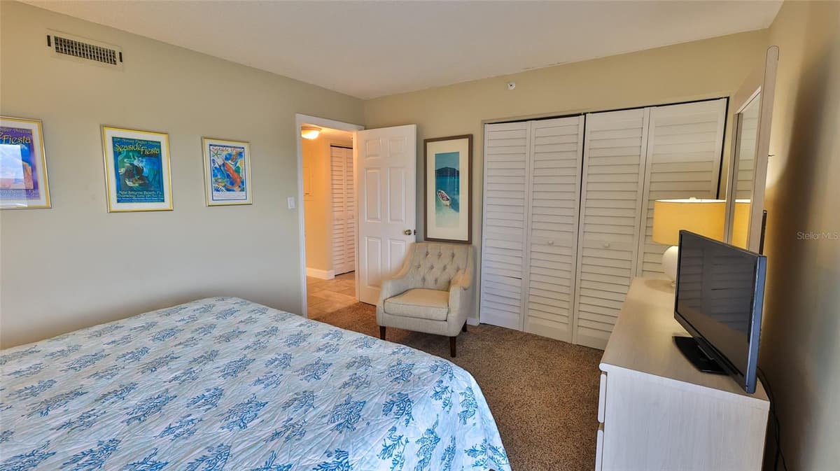 5207 ATLANTIC AVENUE — photo 18 of 57