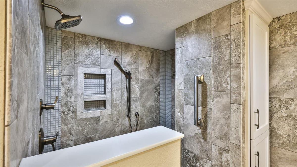 5207 ATLANTIC AVENUE — photo 25 of 57