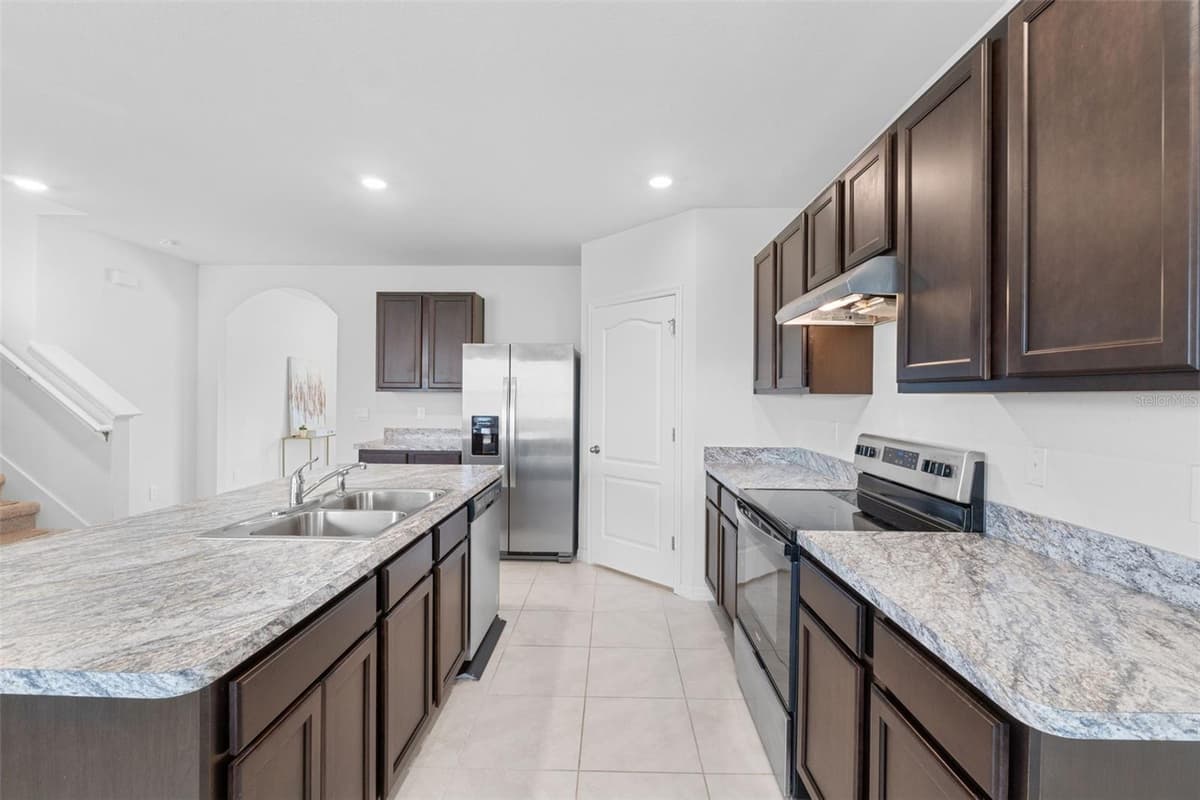 821 SUN BURST ROAD — photo 17 of 86