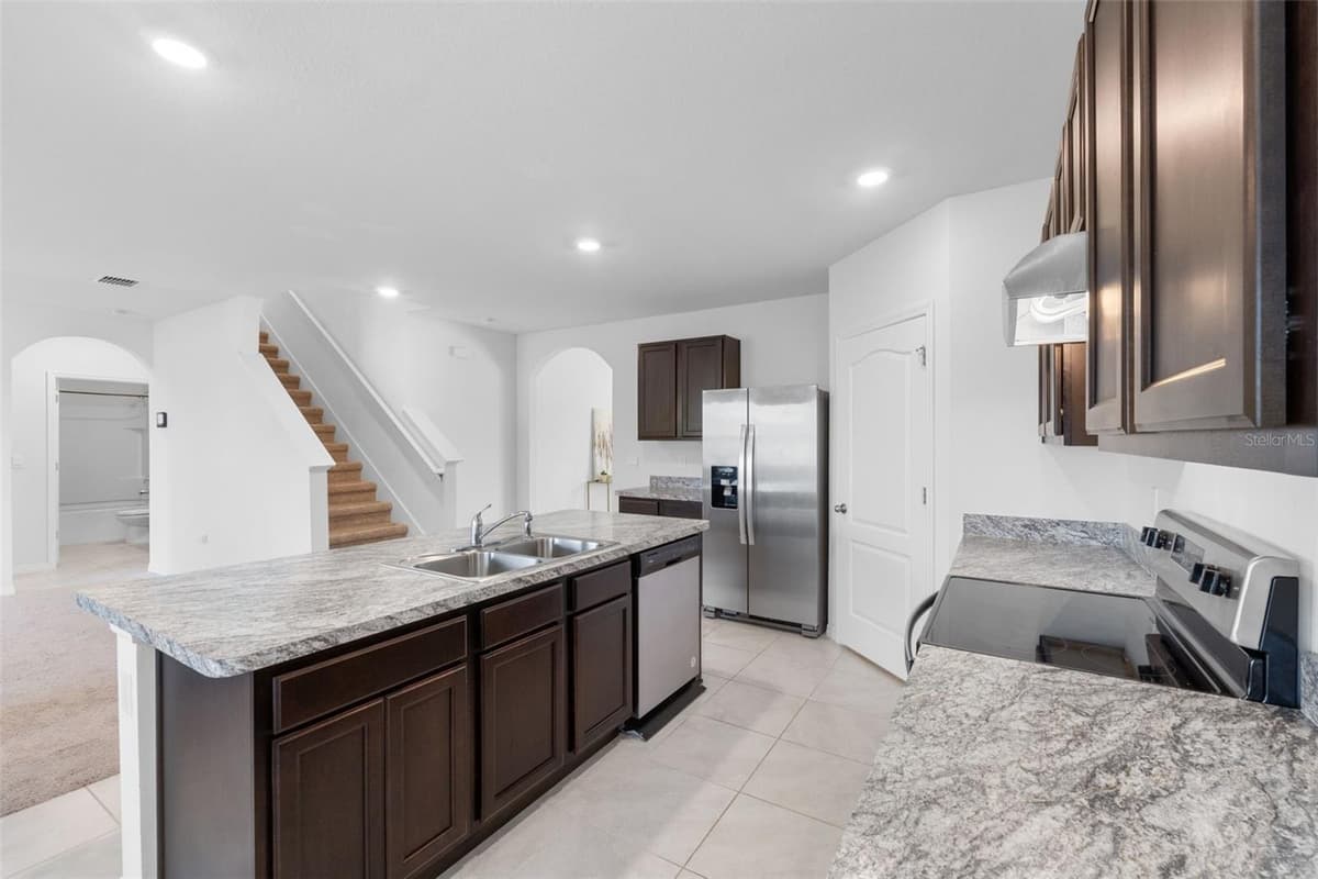 821 SUN BURST ROAD — photo 18 of 86