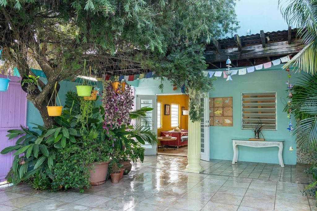 220 CALLE PRUDENCIO QUIÑONES — photo 12 of 37