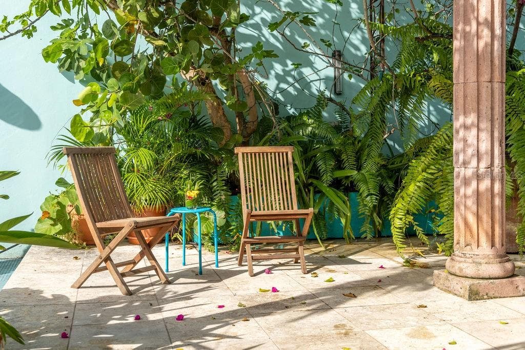 220 CALLE PRUDENCIO QUIÑONES — photo 7 of 37
