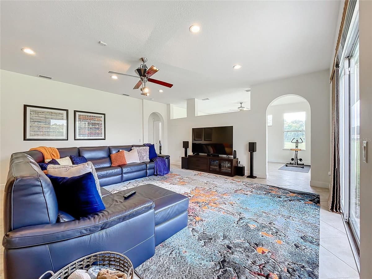 275 CR 552 — photo 19 of 69