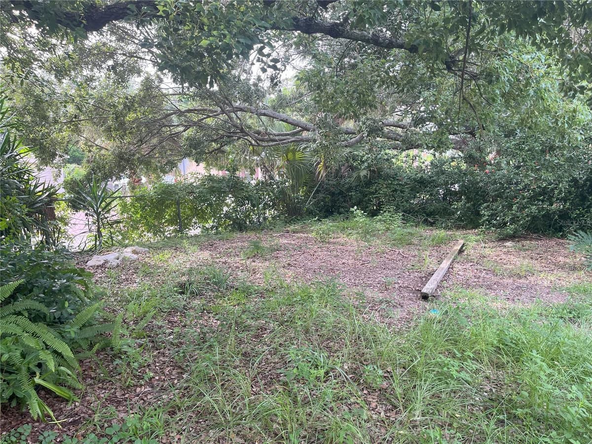 1874 DOUGLAS AVENUE — photo 41 of 42