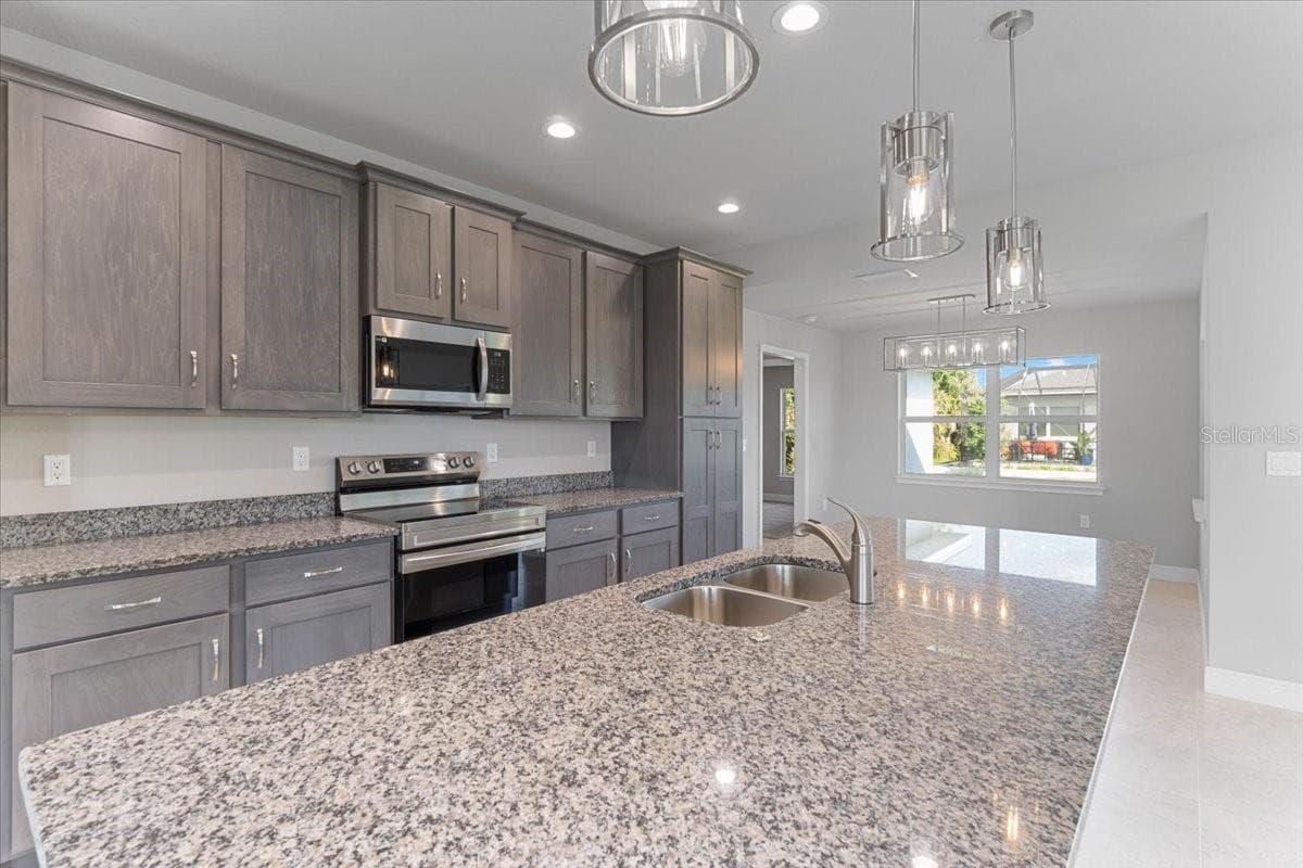 9461 ATTICA CIRCLE — photo 7 of 34